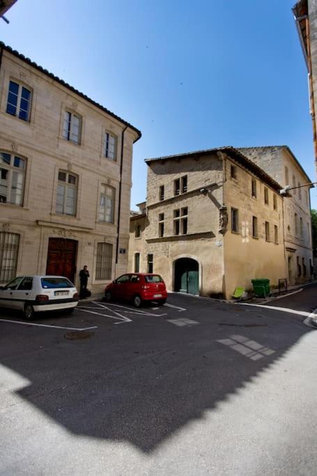 La Bulle - Parking Gratuit En Souterrain - 2 Mins Du Palais Des Papes - Clim Ac - Wifi Apartment อาวีญง ภายนอก รูปภาพ