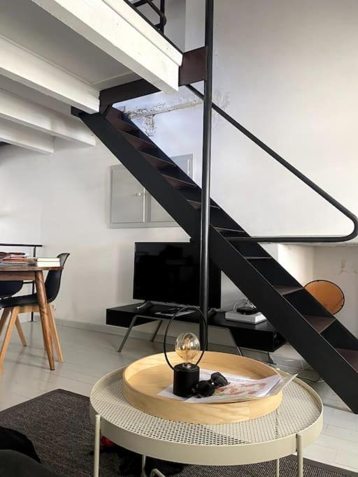 La Bulle - Parking Gratuit En Souterrain - 2 Mins Du Palais Des Papes - Clim Ac - Wifi Apartment อาวีญง ภายนอก รูปภาพ