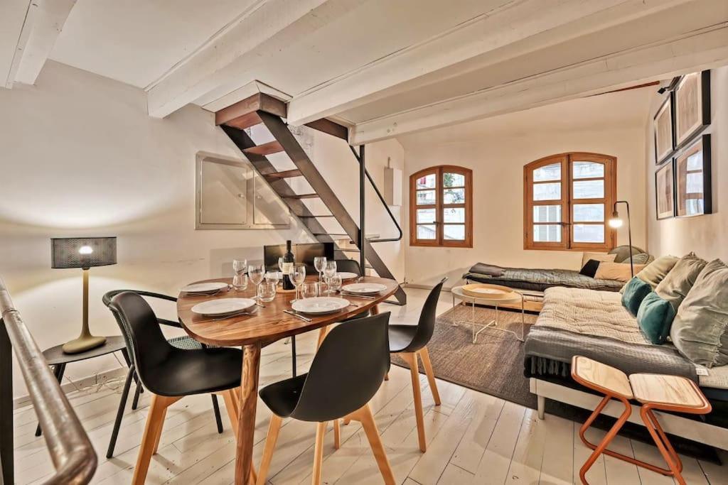 La Bulle - Parking Gratuit En Souterrain - 2 Mins Du Palais Des Papes - Clim Ac - Wifi Apartment อาวีญง ภายนอก รูปภาพ