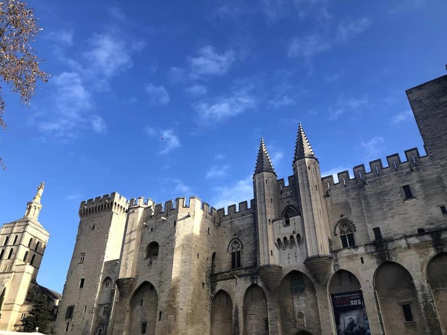 La Bulle - Parking Gratuit En Souterrain - 2 Mins Du Palais Des Papes - Clim Ac - Wifi Apartment อาวีญง ภายนอก รูปภาพ