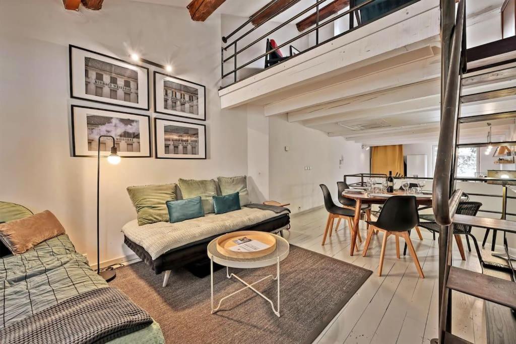 La Bulle - Parking Gratuit En Souterrain - 2 Mins Du Palais Des Papes - Clim Ac - Wifi Apartment อาวีญง ภายนอก รูปภาพ