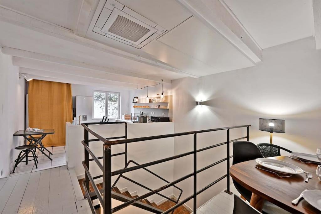 La Bulle - Parking Gratuit En Souterrain - 2 Mins Du Palais Des Papes - Clim Ac - Wifi Apartment อาวีญง ภายนอก รูปภาพ